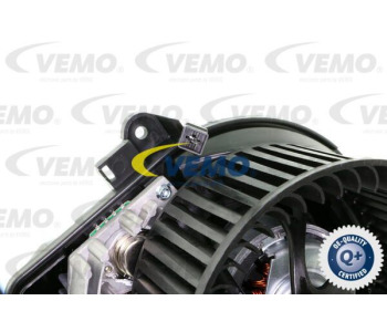 Интеркулер (охладител за въздуха на турбината) VEMO V22-60-0005 за PEUGEOT 1007 (KM_) от 2005 до 2009