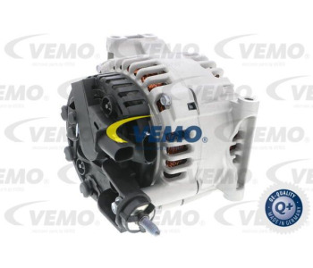 Интеркулер (охладител за въздуха на турбината) VEMO V30-60-1297 за MERCEDES C (W204) седан от 2007 до 2014
