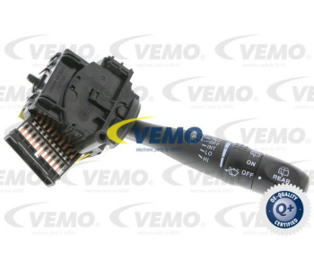 Кондензатор, климатизация VEMO V63-62-0006 за SUBARU IMPREZA I (GF) комби от 1992 до 2000