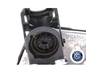 372050-1.jpg
