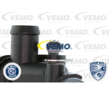 Маслен радиатор, двигателно масло VEMO V33-60-0015 за JEEP CHEROKEE (KL) от 2013