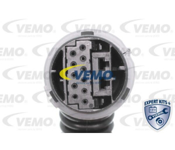 Кондензатор, климатизация VEMO V42-62-0010 за PEUGEOT 307 CC (3B) кабрио от 2003 до 2009