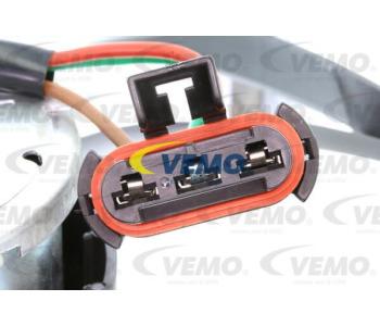 Кондензатор, климатизация VEMO V40-62-0012 за OPEL AGILA (A) (H00) от 2000 до 2007