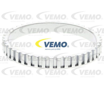 Интеркулер (охладител за въздуха на турбината) VEMO V40-60-2061 за OPEL ASTRA H (L70) товарен от 2004 до 2013